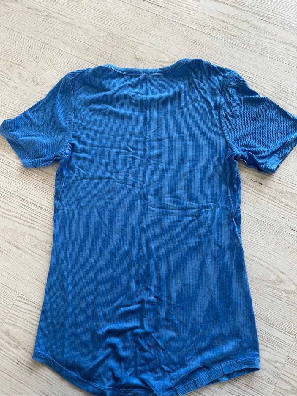 Lululemon Women’s Blue Short Sleeve Crewneck Top hold tight 6
